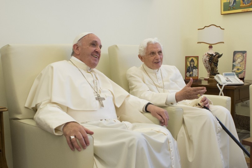 Papst Franziskus wird am Ende der internationalen Tagung “Eschatologie: Analyse und Perspektiven” die Ratzingerpreise 2016 überreichen.