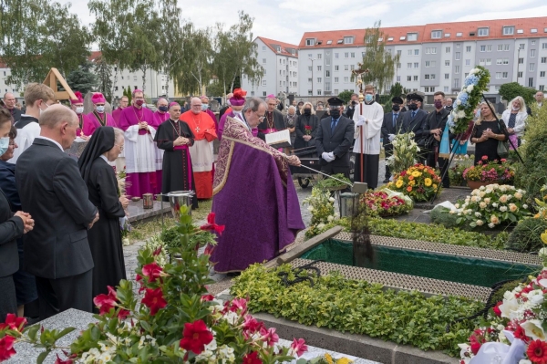 tumulazione mons. Ratzinger